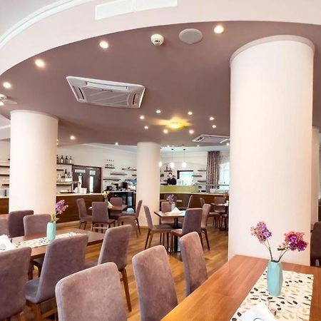 Wellness Hotel Thermal Štúrovo Екстериор снимка