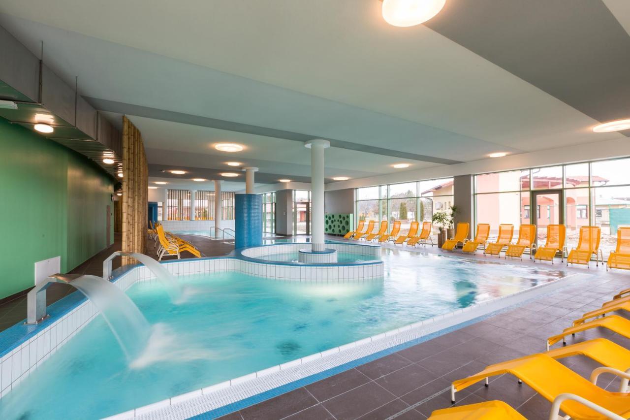 Wellness Hotel Thermal Štúrovo Екстериор снимка