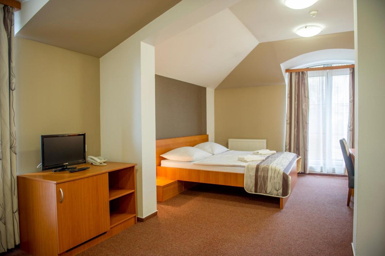 Wellness Hotel Thermal Štúrovo Екстериор снимка