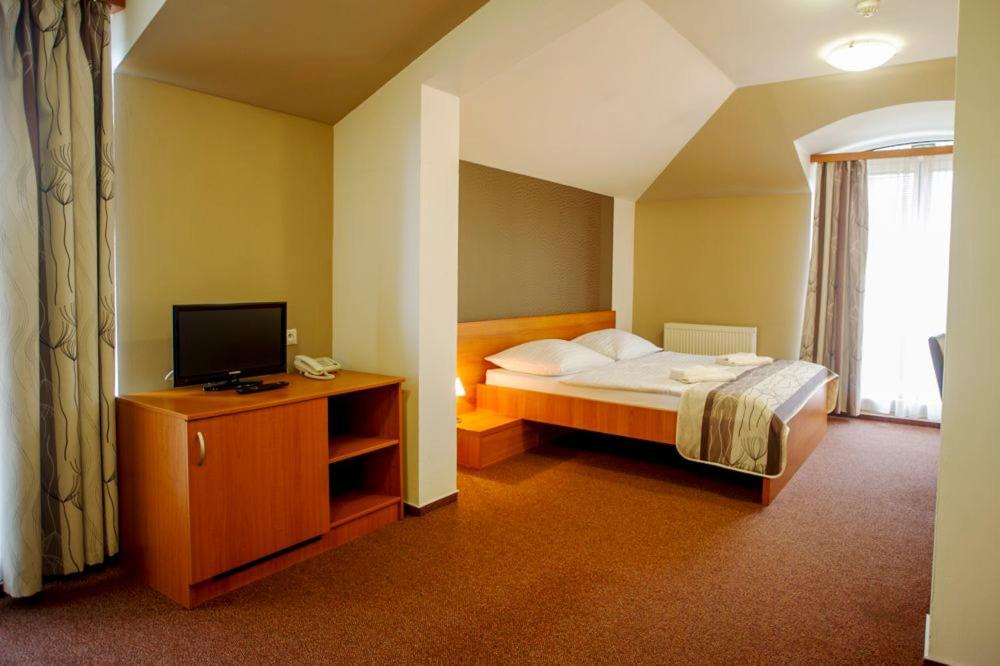 Wellness Hotel Thermal Štúrovo Екстериор снимка