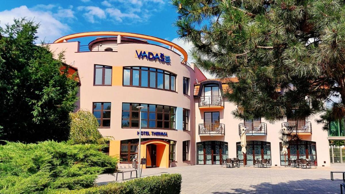 Wellness Hotel Thermal Štúrovo Екстериор снимка