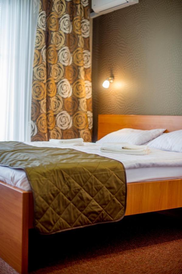 Wellness Hotel Thermal Štúrovo Екстериор снимка