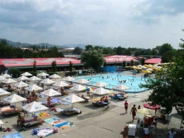 Wellness Hotel Thermal Štúrovo Екстериор снимка